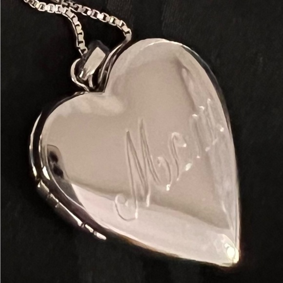 NWT Sterling Silver chain and heart locket with “Mom” I graced on the front. - Picture 4 of 4